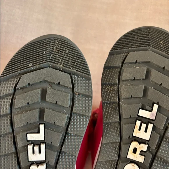 Sorel Whitney II Waterproof and Insulated Boots, Size 10 - Picture 11 of 12